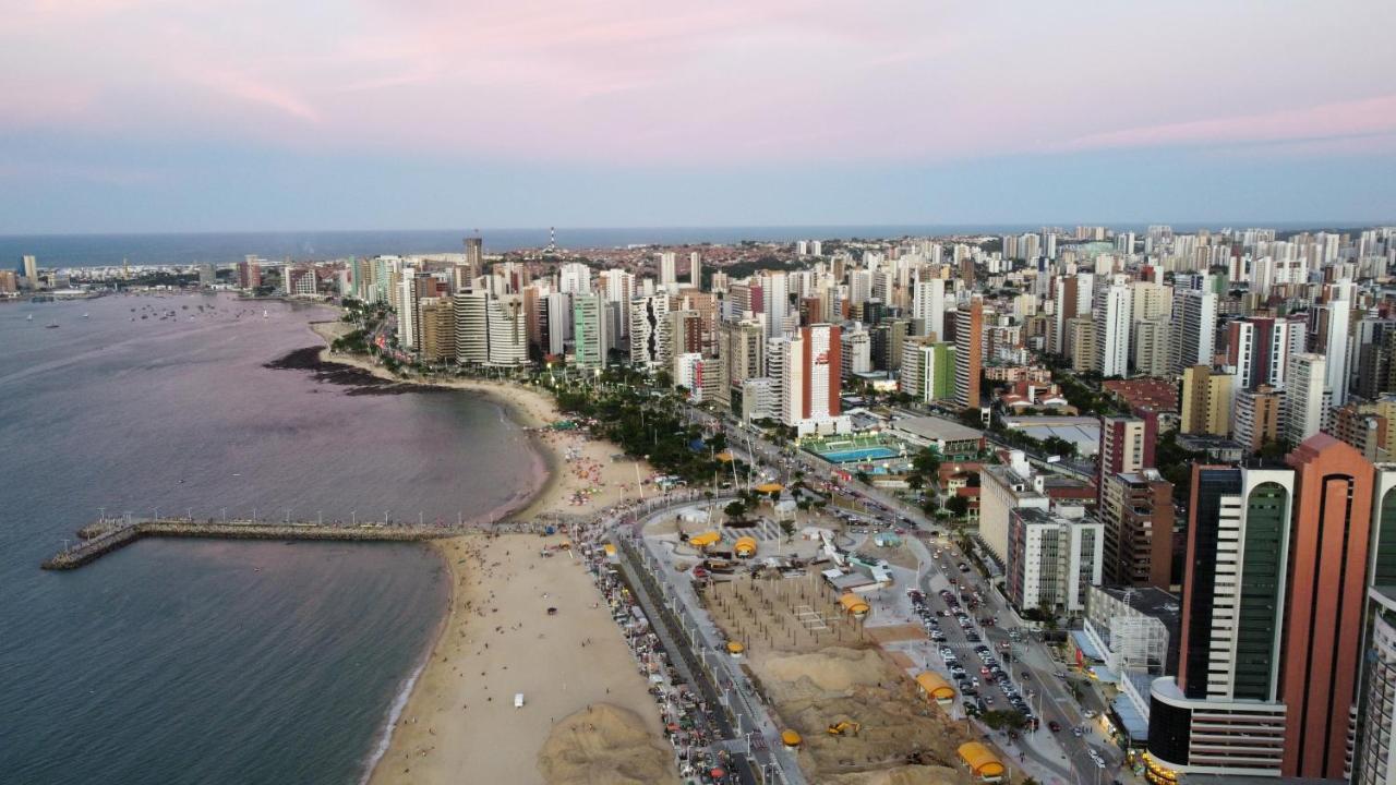 Flat Beira-Mar Fortaleza Bagian luar foto